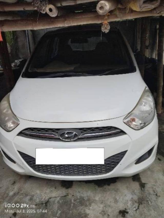 https://images10.gaadi.com/usedcar_image/4631152/original/processed_26003251-9c2a-46b9-8941-db761fe8424b.jpeg?imwidth=6400