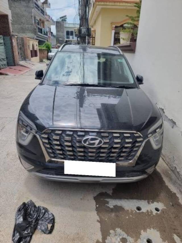https://images10.gaadi.com/usedcar_image/4631199/original/processed_c90c47ab-66e7-4487-b49e-def7bea7ab45.jpeg?imwidth=6402