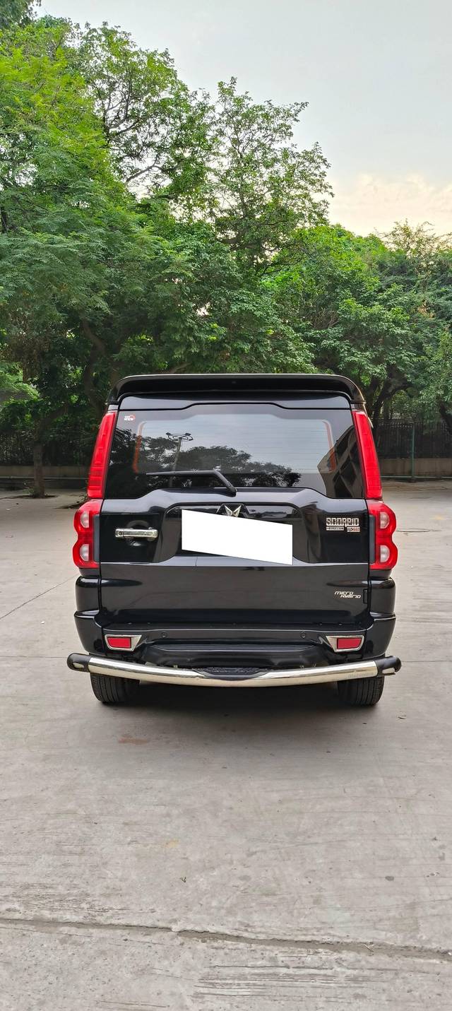 https://images10.gaadi.com/usedcar_image/4631265/original/processed_542b4448af6e4895b96295d7318518d7.jpg?imwidth=6401