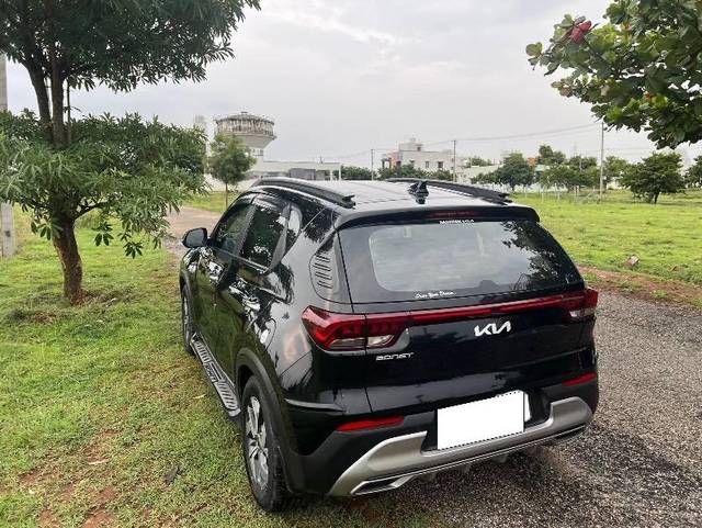https://images10.gaadi.com/usedcar_image/4631269/original/processed_ad98f46b-c257-4515-8206-427768124737.jpeg?imwidth=6402