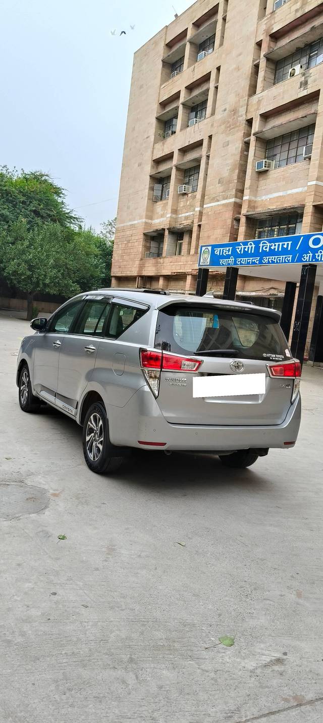https://images10.gaadi.com/usedcar_image/4631270/original/processed_58d5e88c4afcebb827616f56746cbe0d.jpg?imwidth=6401