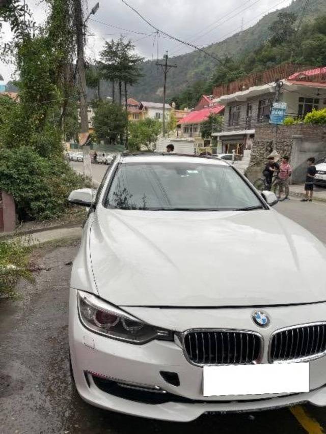 https://images10.gaadi.com/usedcar_image/4631271/original/processed_a1e7bde3-07f3-4bef-b9a2-f038fba1401b.jpeg?imwidth=6400