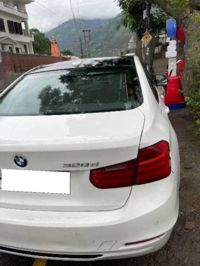 https://images10.gaadi.com/usedcar_image/4631271/original/processed_ccfe3a49-116b-477a-839f-f0ebe5d14fdd.jpeg?imwidth=6402