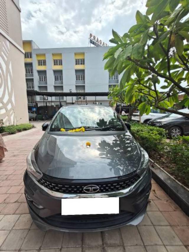 https://images10.gaadi.com/usedcar_image/4631315/original/processed_255f1809-9642-43d7-a0b8-152cc538d8e2.jpg?imwidth=6400