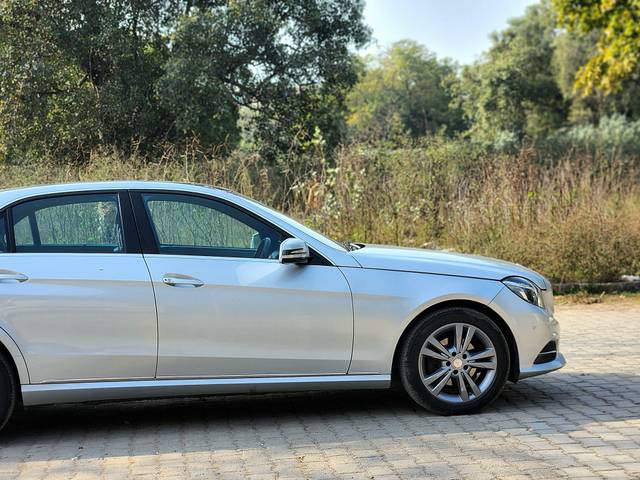 https://images10.gaadi.com/usedcar_image/4631350/original/87e2b7caaa3ca4b7c7977b096936bc64.jpg?imwidth=6401