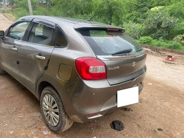 https://images10.gaadi.com/usedcar_image/4631351/original/processed_8c91ee26-d85c-49ed-ba81-ba91af5ff322.jpeg?imwidth=6401