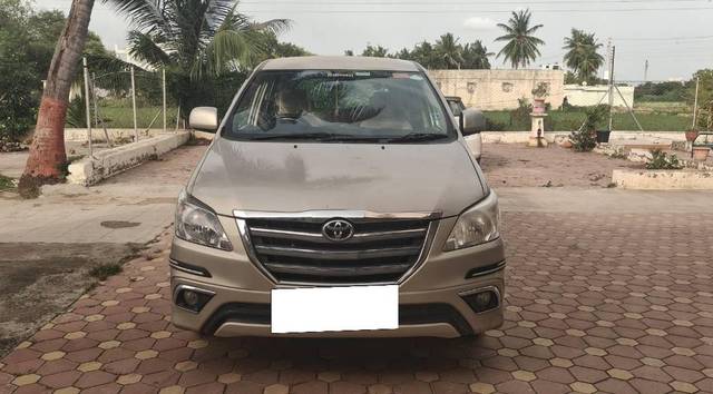 https://images10.gaadi.com/usedcar_image/4631356/original/processed_15ea875d-d076-4135-99f0-adb55bd7aa1d.jpg?imwidth=6400