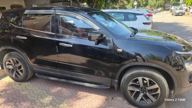 https://images10.gaadi.com/usedcar_image/4631372/original/processed_8d16d71a-2032-4b10-9a6a-f84ab14cedba.jpeg?imwidth=6400