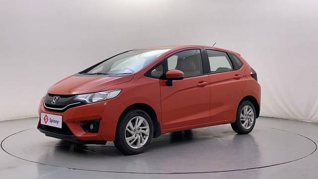 https://images10.gaadi.com/usedcar_image/4631409/original/c5c75f86fa2e5c6cbf9d012122dfa577.JPG?imwidth=6400