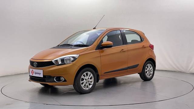 https://images10.gaadi.com/usedcar_image/4631413/original/5264ee1663957109c6267d604566f535.JPG?imwidth=6400