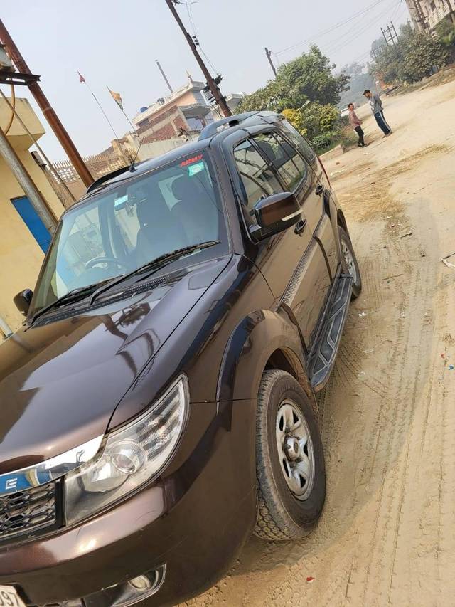https://images10.gaadi.com/usedcar_image/4631432/original/processed_1db08f0c-b376-421f-ab35-57aab2f23a83.jpg?imwidth=6401
