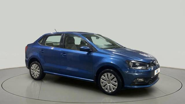 https://images10.gaadi.com/usedcar_image/4631441/original/e14c04f6820450f5164c65c0c22b211a.jpg?imwidth=6400