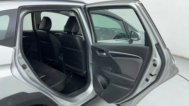 Second-hand 2018 Honda WR-V i-VTEC VX for sale in Ahmedabad-32