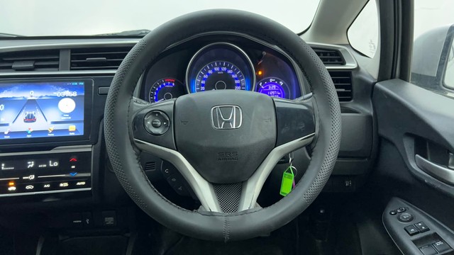 Second-hand 2018 Honda WR-V i-VTEC VX for sale in Ahmedabad-26