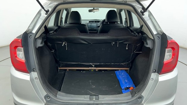 Second-hand 2018 Honda WR-V i-VTEC VX for sale in Ahmedabad-9