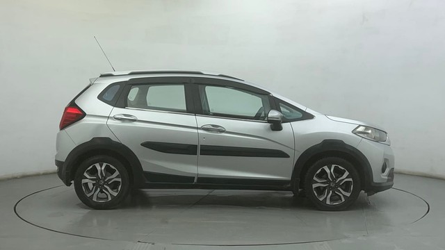 Second-hand 2018 Honda WR-V i-VTEC VX for sale in Ahmedabad-2