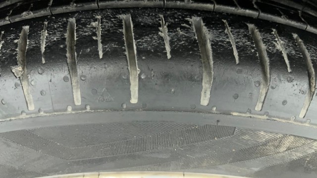 Second-hand 2018 Honda WR-V i-VTEC VX for sale in Ahmedabad-35