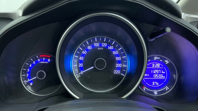 Second-hand 2018 Honda WR-V i-VTEC VX for sale in Ahmedabad-13