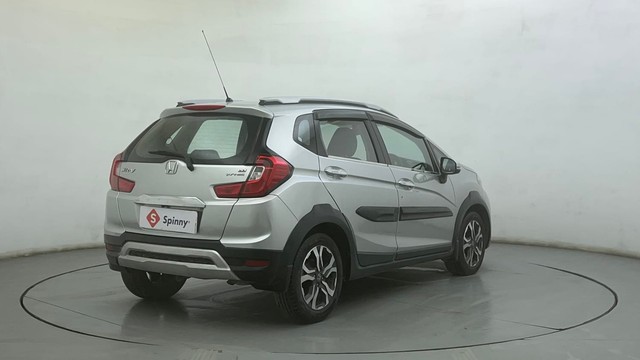 Second-hand 2018 Honda WR-V i-VTEC VX for sale in Ahmedabad-3