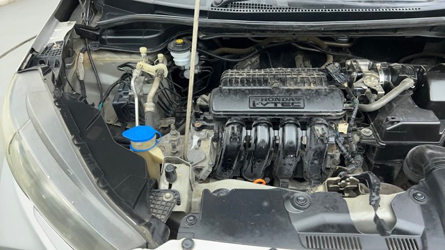 Second-hand 2018 Honda WR-V i-VTEC VX for sale in Ahmedabad-38