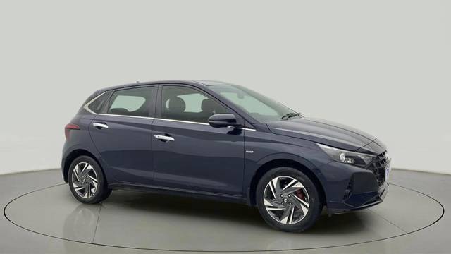 https://images10.gaadi.com/usedcar_image/4631454/original/a6f53001dc6fd84cbd1bdfec0286c7e4.jpg?imwidth=6400