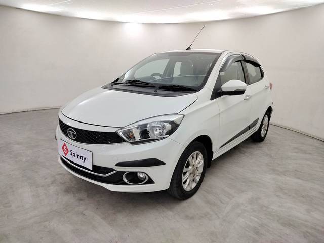 https://images10.gaadi.com/usedcar_image/4631487/original/8fef2fd1d9edb765b00f8a0eeaafc577.jpg?imwidth=6400