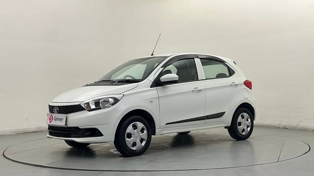 https://images10.gaadi.com/usedcar_image/4631493/original/62bcb109ecde47254e0bfb44c1d15fec.JPG?imwidth=6400