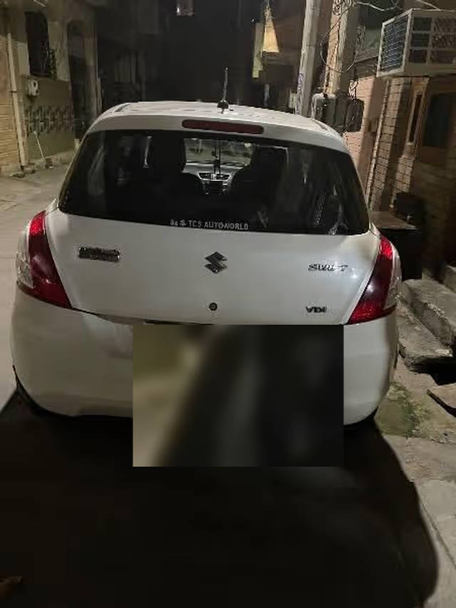 https://images10.gaadi.com/usedcar_image/4631542/original/79294230-fa99-4a4d-9312-597747358f2b.png?imwidth=6401