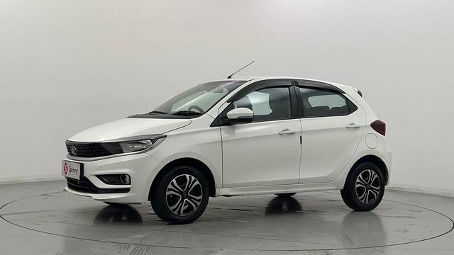https://images10.gaadi.com/usedcar_image/4631553/original/5706340ded7925d334213206d8c08acf.JPG?imwidth=6400
