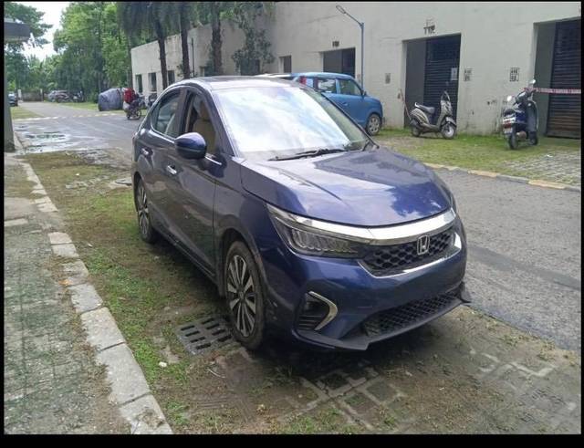 https://images10.gaadi.com/usedcar_image/4631562/original/processed_653c7d4d-f83a-48bf-85fc-dda20d24268f.jpeg?imwidth=6400