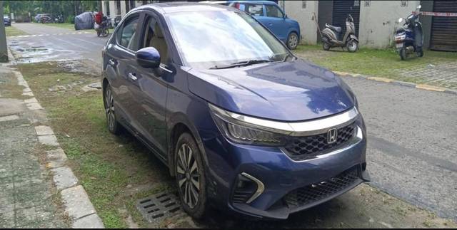 https://images10.gaadi.com/usedcar_image/4631562/original/processed_f30b6324-5606-4d53-b688-16cdc6b0f997.jpeg?imwidth=6400