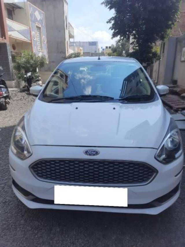 https://images10.gaadi.com/usedcar_image/4631597/original/processed_576eb296-73cb-444a-95cc-41acc4c07f5e.jpg?imwidth=6400