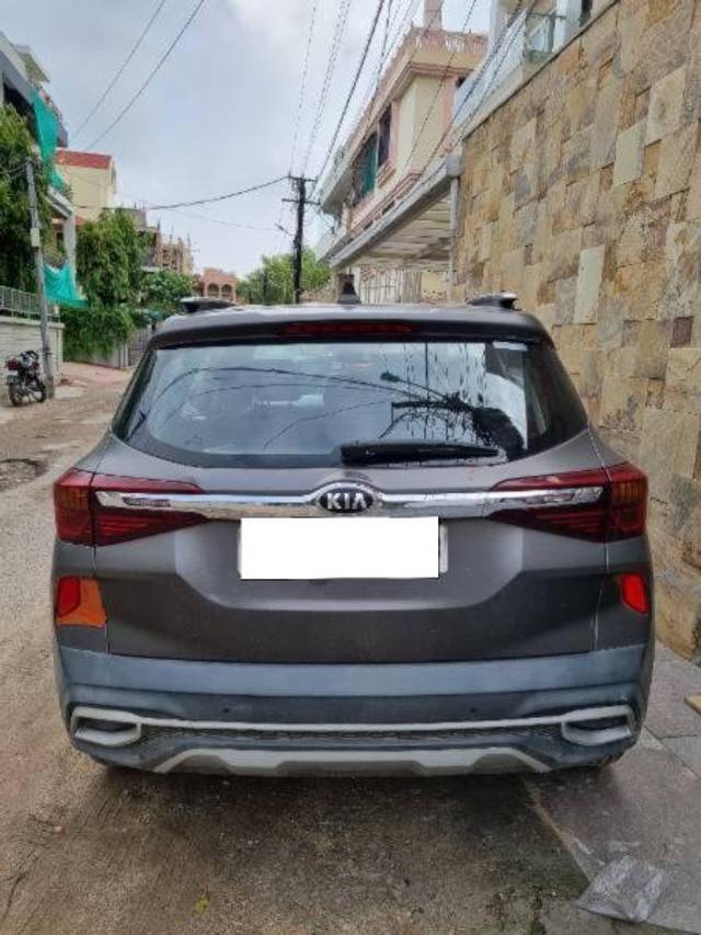 https://images10.gaadi.com/usedcar_image/4631615/original/processed_4cb7194e-e082-4be9-b5b6-fd62f95672b7.jpg?imwidth=6401