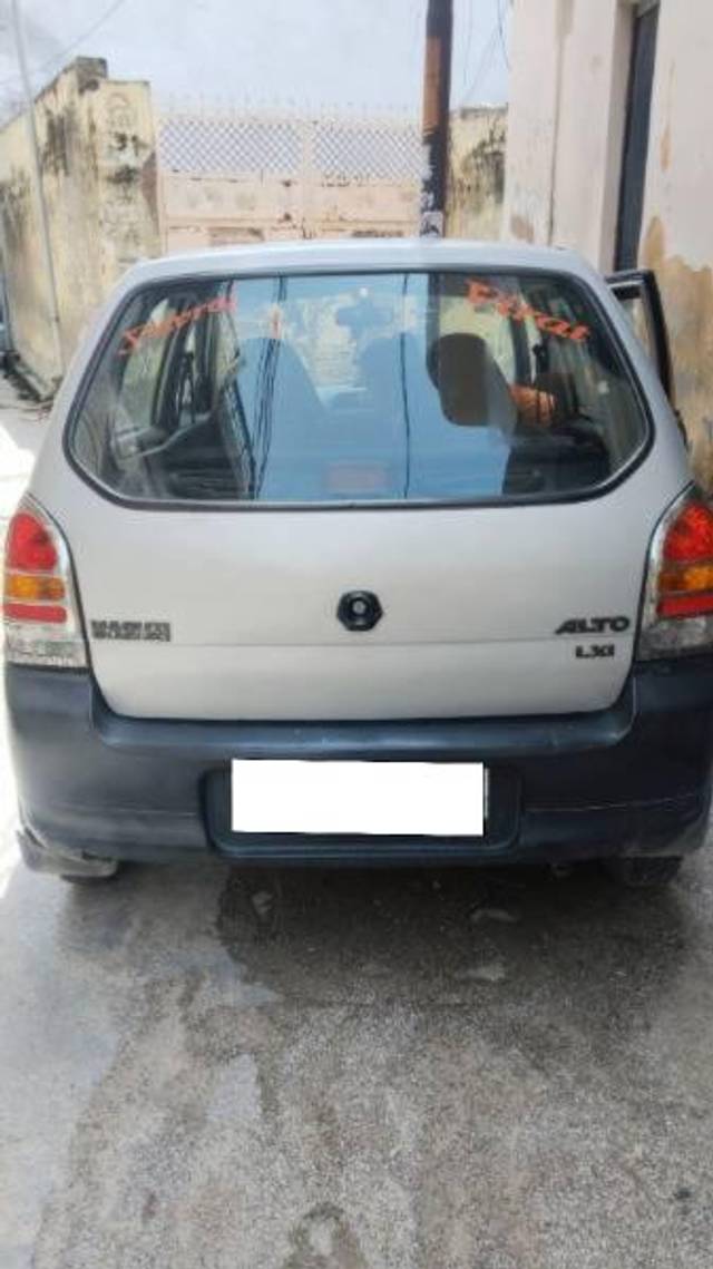 https://images10.gaadi.com/usedcar_image/4631616/original/processed_65d8a25b-b46e-4720-aa8c-e507f5844fc6.jpg?imwidth=6401