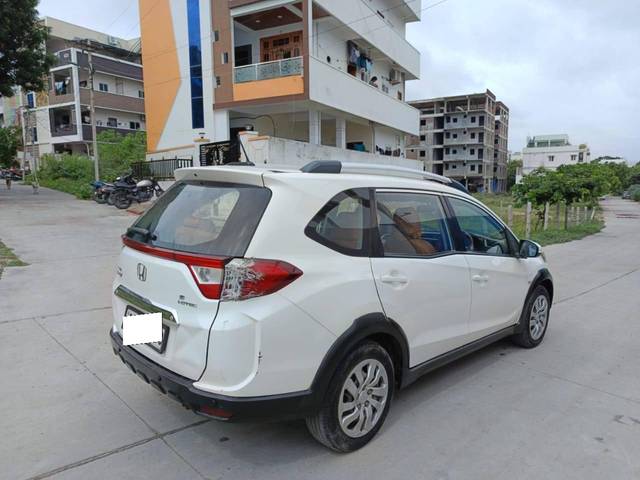 https://images10.gaadi.com/usedcar_image/4631618/original/processed_f629d51c364dd964395cf42f426e9410.jpg?imwidth=6402