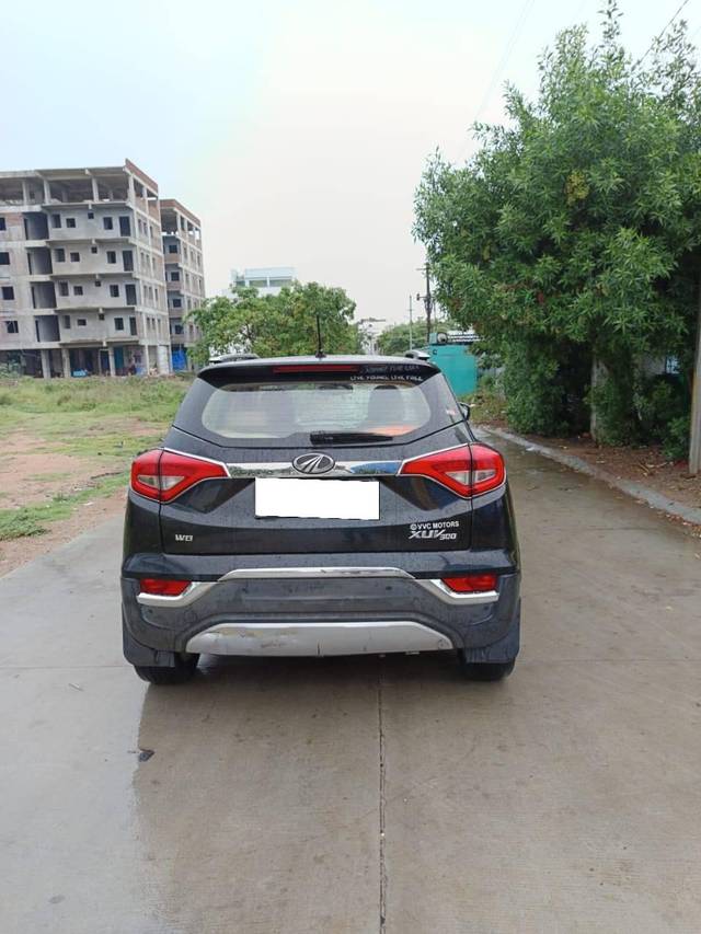 https://images10.gaadi.com/usedcar_image/4631619/original/processed_a0c7cae931b88619e44327418fda2102.jpg?imwidth=6402