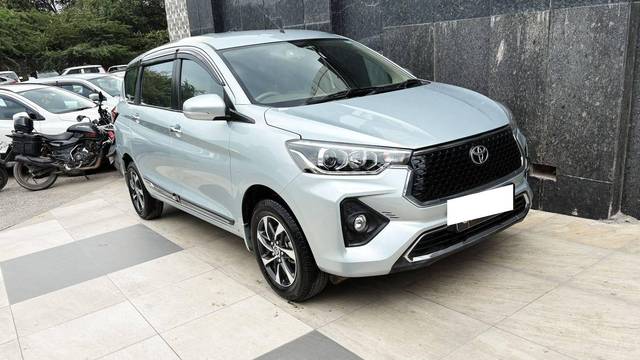 https://images10.gaadi.com/usedcar_image/4631644/original/processed_a2bc945bf56f82b3018136a4c6c261db.jpg?imwidth=6400