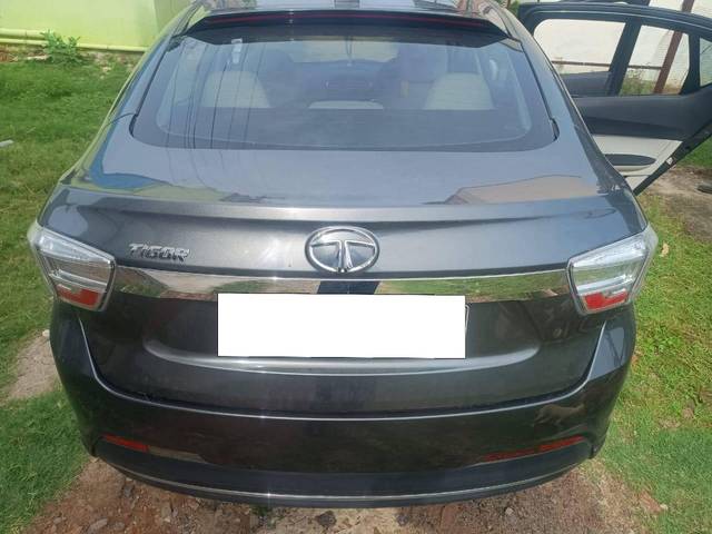 https://images10.gaadi.com/usedcar_image/4631670/original/processed_2039ddf4d90437559edb5bb79a23ddcd.jpg?imwidth=6402