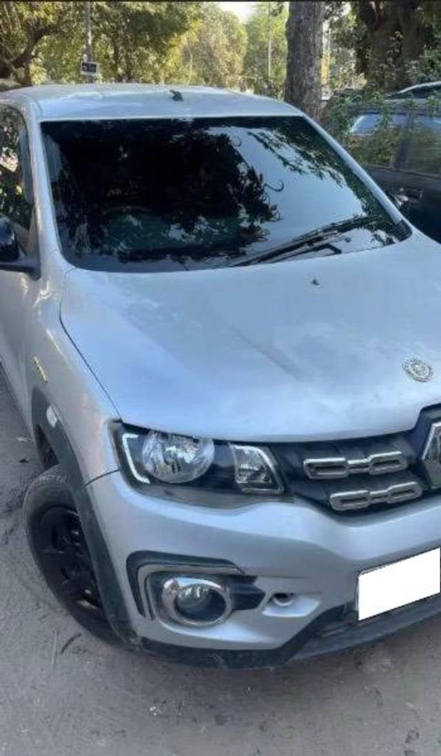 https://images10.gaadi.com/usedcar_image/4631677/original/processed_29f6bf65-bfe2-4ba6-9906-057740728071.jpeg?imwidth=6401