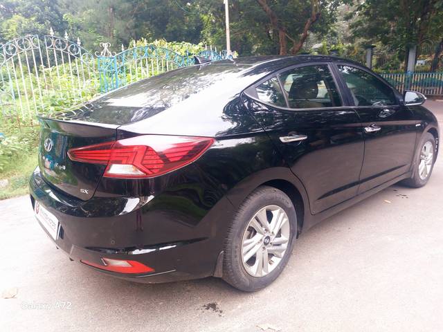 https://images10.gaadi.com/usedcar_image/4631684/original/processed_94716ca478afbd2a6ed63e2a00c71f1c.jpg?imwidth=6401