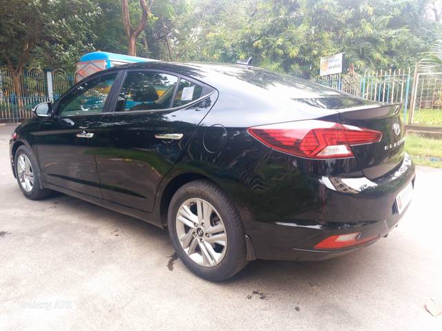 https://images10.gaadi.com/usedcar_image/4631684/original/processed_d0f1a060b04c0d4d337e5b04ce6cecbd.jpg?imwidth=6402