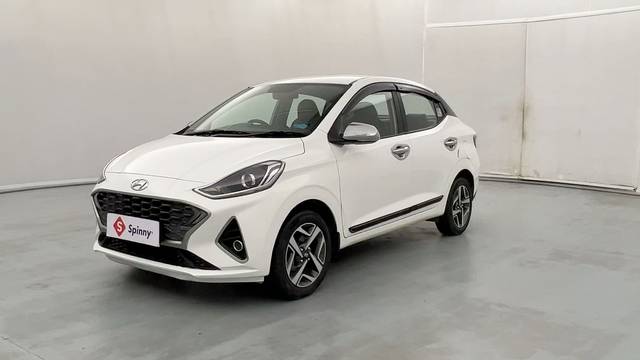 https://images10.gaadi.com/usedcar_image/4631712/original/c9d7497d0e9ebec81c6662182e99b677.JPG?imwidth=6400