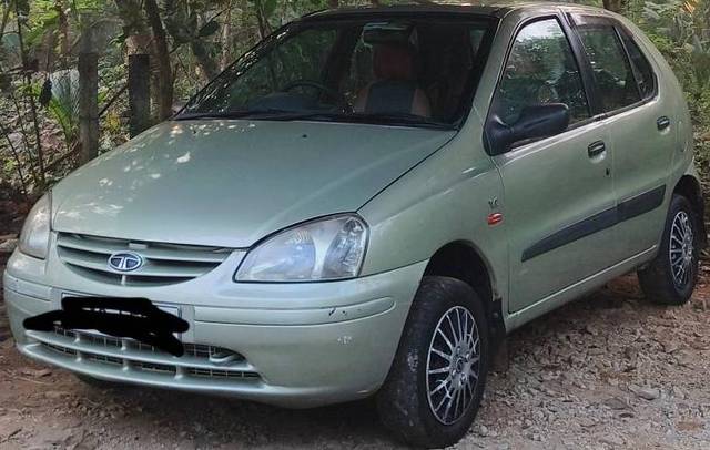 https://images10.gaadi.com/usedcar_image/4631728/original/processed_8cbab9b6-b946-4c6a-aa00-95c093ab8199.jpg?imwidth=6402