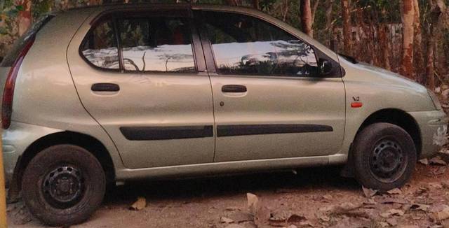 https://images10.gaadi.com/usedcar_image/4631728/original/processed_d18e846d-bea1-4562-b3dd-736b0922a762.jpeg?imwidth=6401