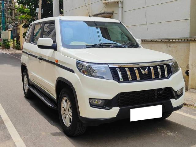 https://images10.gaadi.com/usedcar_image/4631732/original/processed_fd088a9c565e218e7938f17d9ccdbfff.jpg?imwidth=6400