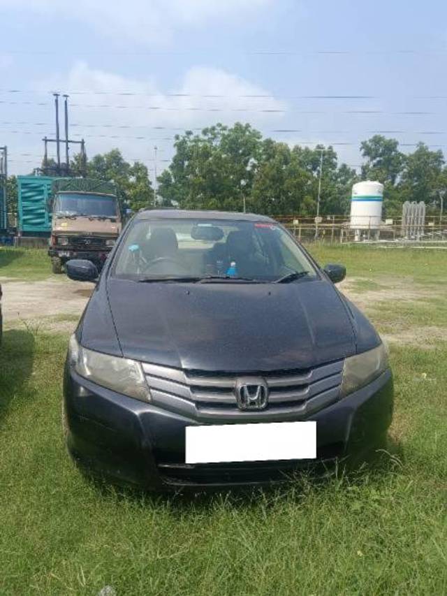 https://images10.gaadi.com/usedcar_image/4631743/original/processed_131006d0-f58a-4203-bbe4-39dd5d13a658.jpg?imwidth=6400