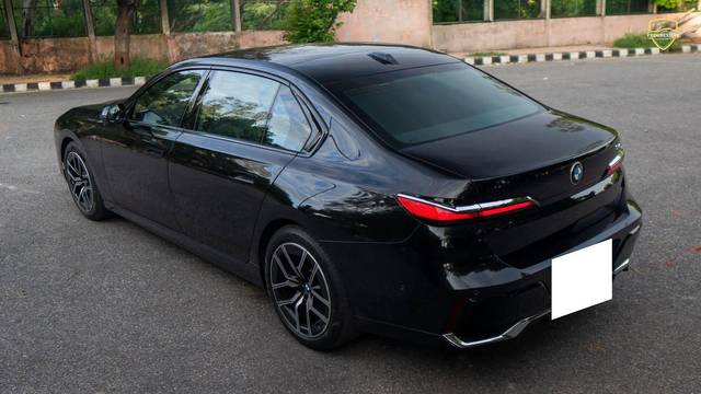 https://images10.gaadi.com/usedcar_image/4631749/original/processed_d5cc1ae5d278b96a3c62d335f104067b.jpg?imwidth=6402