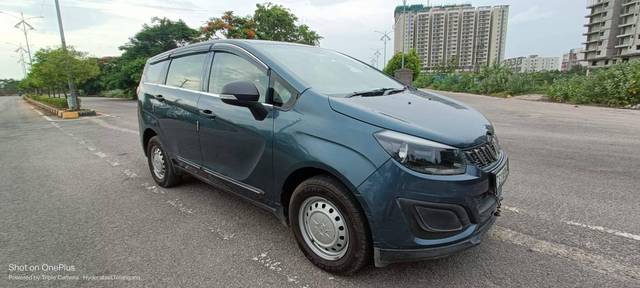 https://images10.gaadi.com/usedcar_image/4631750/original/processed_e0161aef0740c6b1adc6e494931dd848.jpg?imwidth=6400