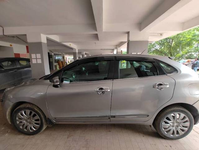 https://images10.gaadi.com/usedcar_image/4631753/original/processed_31cb3487-451c-4c05-a72d-a40cc9407d90.jpg?imwidth=6400