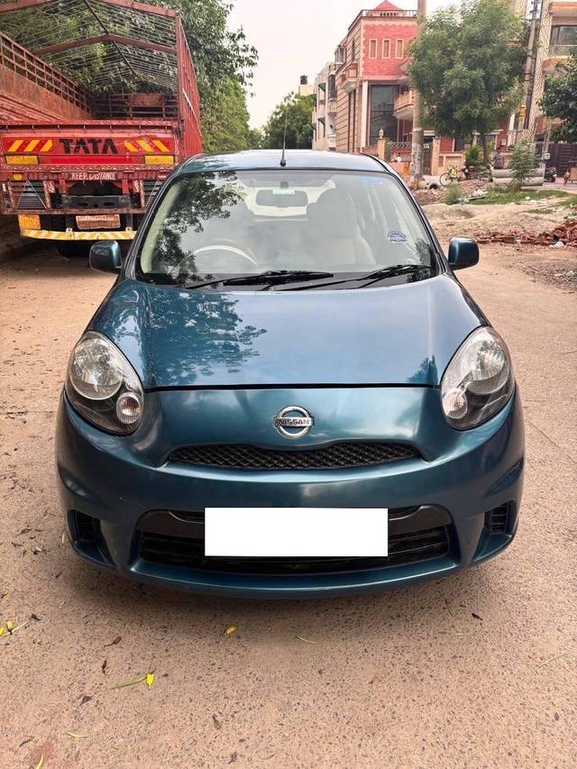 https://images10.gaadi.com/usedcar_image/4631754/original/processed_85b07519-cc2e-4947-b4da-62cad2045067.jpg?imwidth=6400
